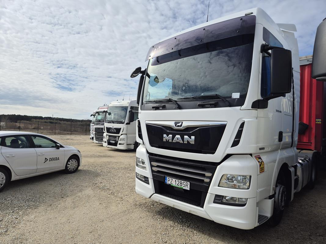 MAN TGX CIĄGNIK SIODŁOWY - Влекач: снимка 2 MAN TGX CIĄGNIK SIODŁOWY - Влекач: снимка 2