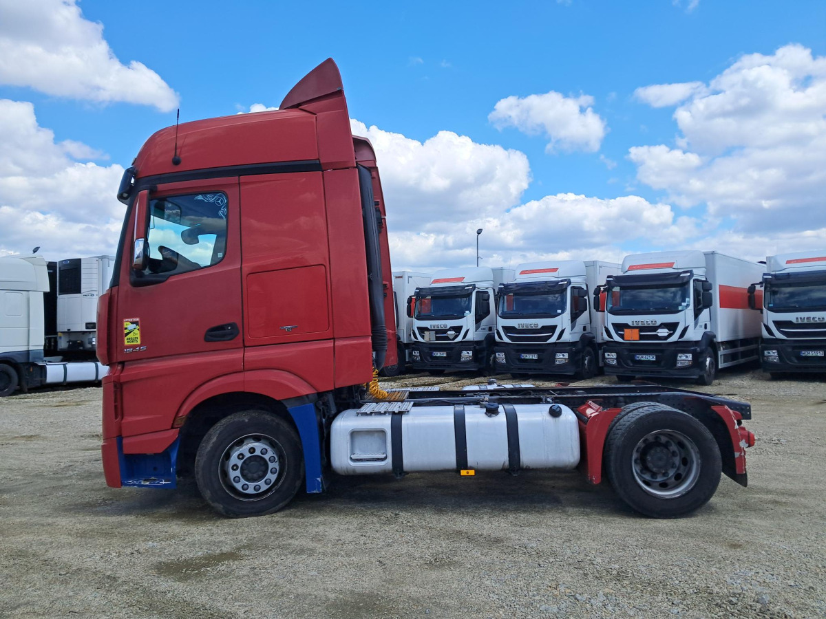 MERCEDES BENZ ACTROS CIĄGNIK SIODŁOWY - Влекач: снимка 4 MERCEDES BENZ ACTROS CIĄGNIK SIODŁOWY - Влекач: снимка 4