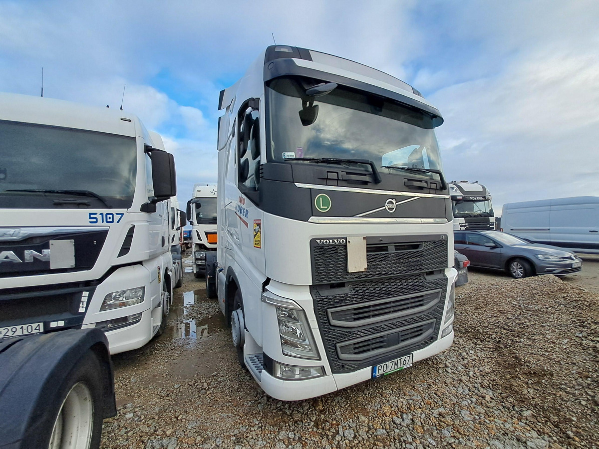 VOLVO FH 460 CIĄGNIK SIODŁOWY - Влекач: снимка 2 VOLVO FH 460 CIĄGNIK SIODŁOWY - Влекач: снимка 2