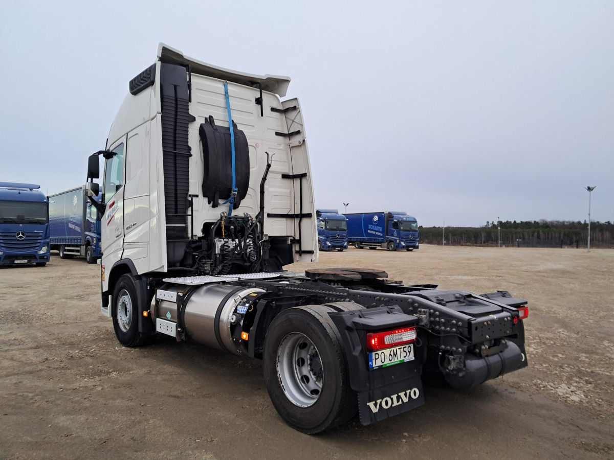 VOLVO FH 460 CIĄGNIK SIODŁOWY - Влекач: снимка 5 VOLVO FH 460 CIĄGNIK SIODŁOWY - Влекач: снимка 5