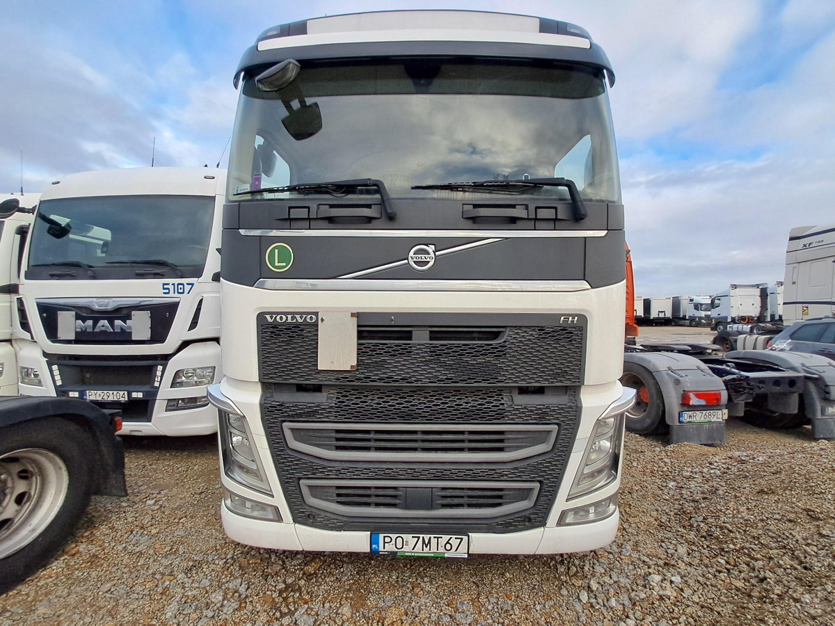 VOLVO FH 460 CIĄGNIK SIODŁOWY - Влекач: снимка 3 VOLVO FH 460 CIĄGNIK SIODŁOWY - Влекач: снимка 3