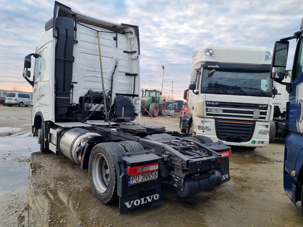 VOLVO FH 460 CIĄGNIK SIODŁOWY - Влекач: снимка 5 VOLVO FH 460 CIĄGNIK SIODŁOWY - Влекач: снимка 5