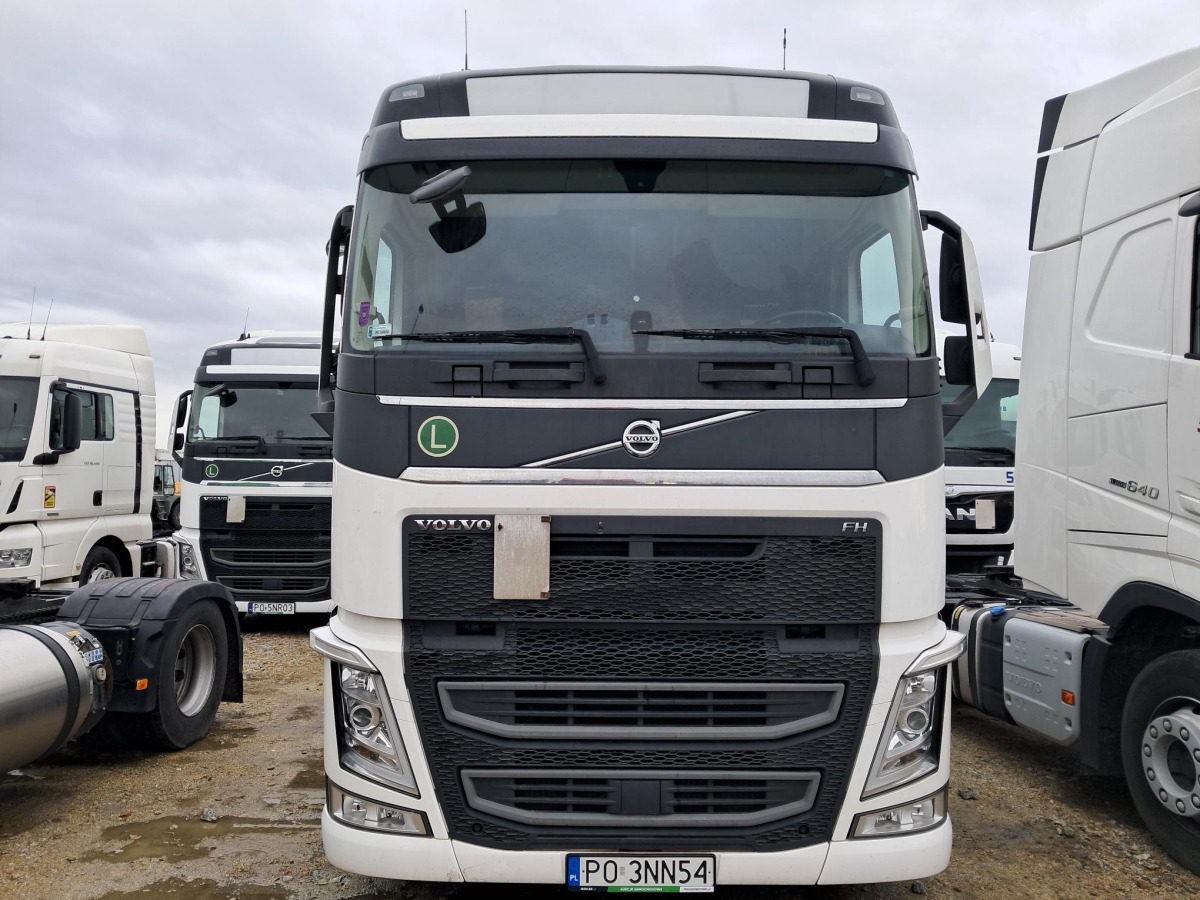 VOLVO FH 460 CIĄGNIK SIODŁOWY - Влекач: снимка 2 VOLVO FH 460 CIĄGNIK SIODŁOWY - Влекач: снимка 2