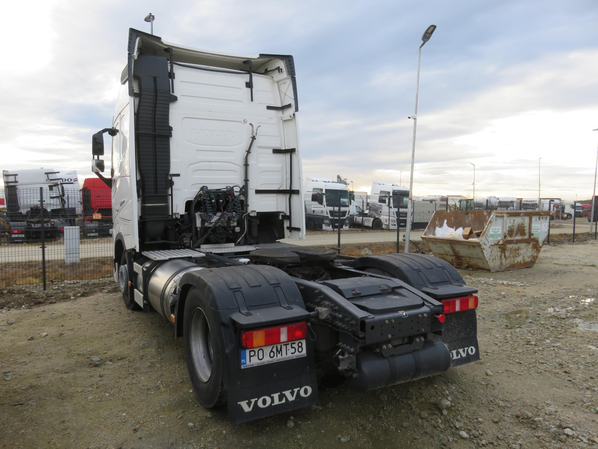 VOLVO FH 460 CIĄGNIK SIODŁOWY - Влекач: снимка 3 VOLVO FH 460 CIĄGNIK SIODŁOWY - Влекач: снимка 3