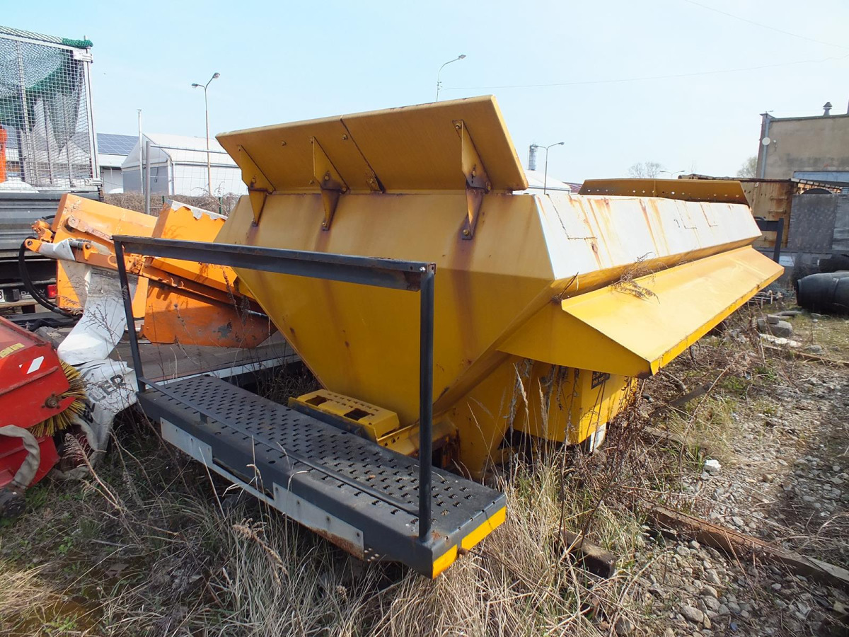 Zabudowa piaskarki ECON CMZCMCB - 2004 - 5m3 - Hydromotor - Машина за разпръскване на сол/ Пясък: снимка 4 Zabudowa piaskarki ECON CMZCMCB - 2004 - 5m3 - Hydromotor - Машина за разпръскване на сол/ Пясък: снимка 4