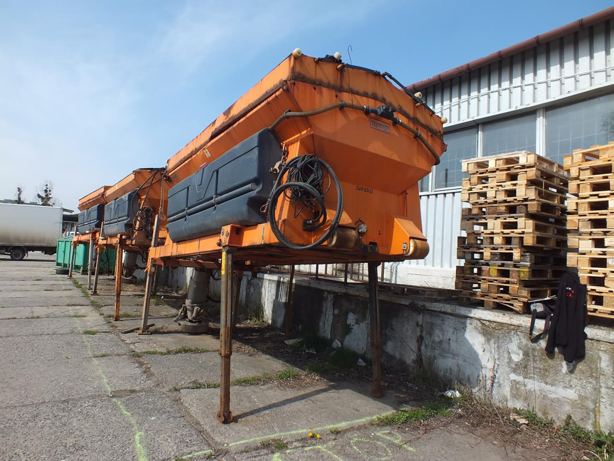 Zabudowa piaskarki SCHMIDT STRATOS S40-36 - 2003 - 4m3 - Napęd z pojazdu - Машина за разпръскване на сол/ Пясък: снимка 1 Zabudowa piaskarki SCHMIDT STRATOS S40-36 - 2003 - 4m3 - Napęd z pojazdu - Машина за разпръскване на сол/ Пясък: снимка 1