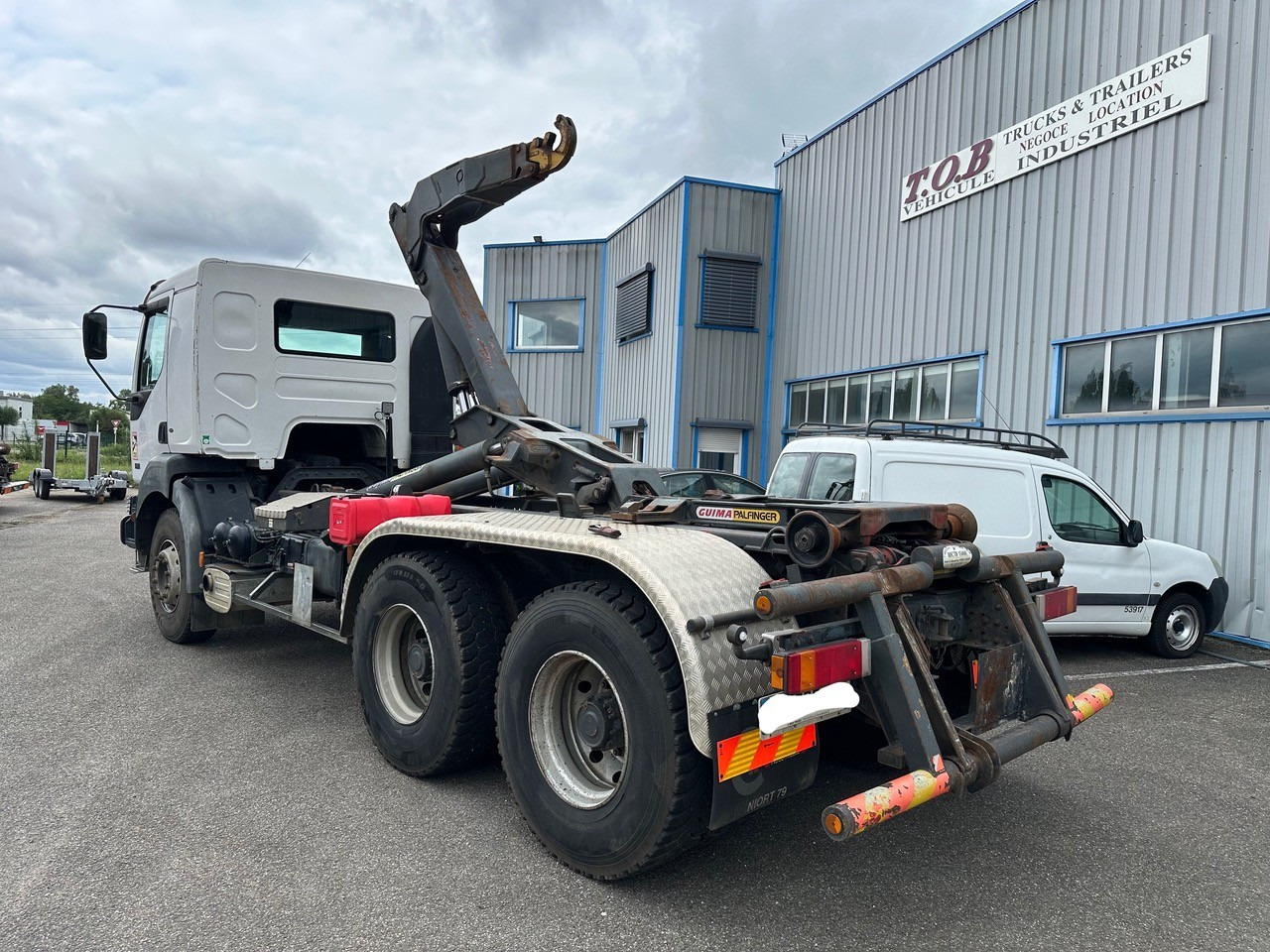 RENAULT KERAX 370 DCI - Мултилифт с кука камион: снимка 2 RENAULT KERAX 370 DCI - Мултилифт с кука камион: снимка 2