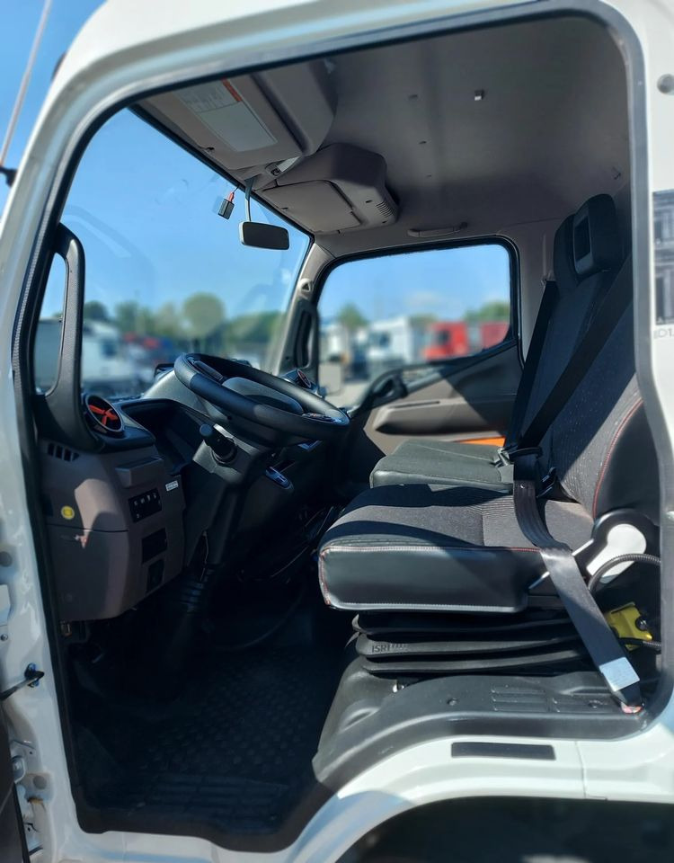 FUSO eCanter 4C15 Wywrotka Selektywna zbiórka - Самосвал камион, Eлектрически камион: снимка 5 FUSO eCanter 4C15 Wywrotka Selektywna zbiórka - Самосвал камион, Eлектрически камион: снимка 5