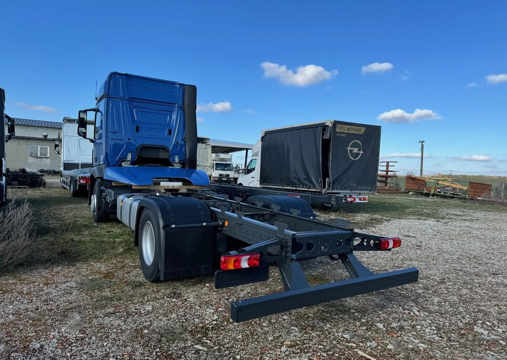 Mercedes-Benz Actros 1824 L podwozie do zabudowy - Шаси кабина: снимка 3 Mercedes-Benz Actros 1824 L podwozie do zabudowy - Шаси кабина: снимка 3