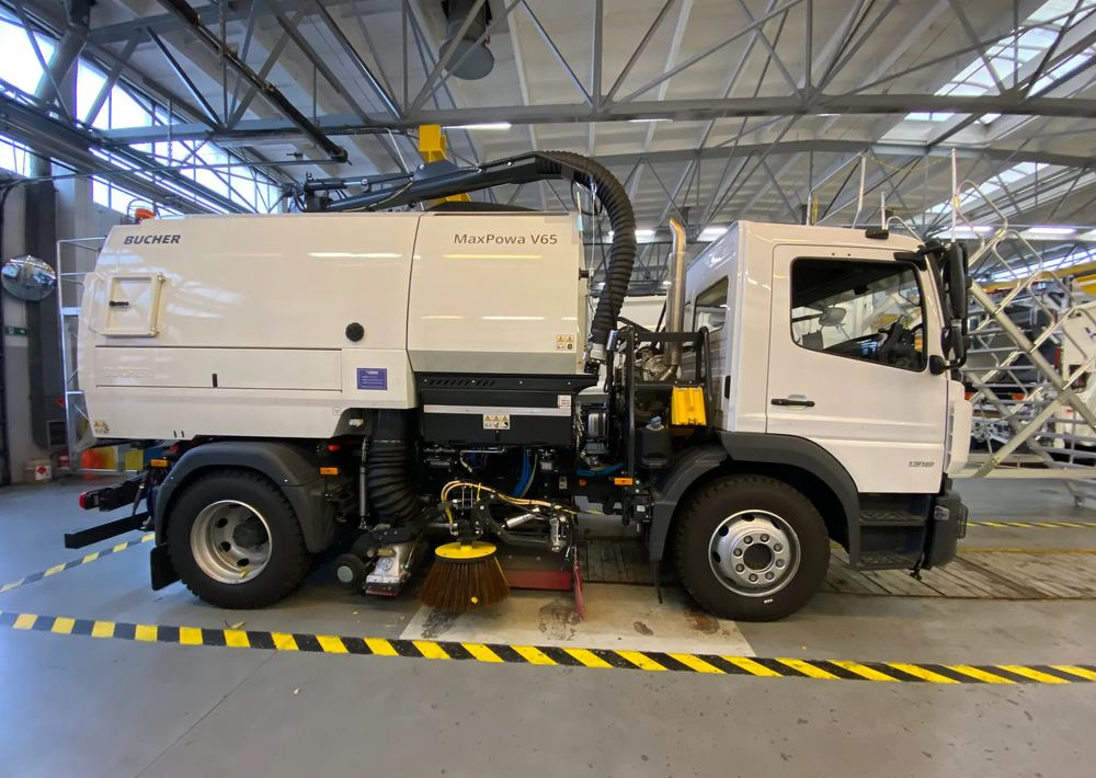 Нови Боклукчийска кола Mercedes-Benz Atego 1318 LKO Zamiatarka: снимка 1
