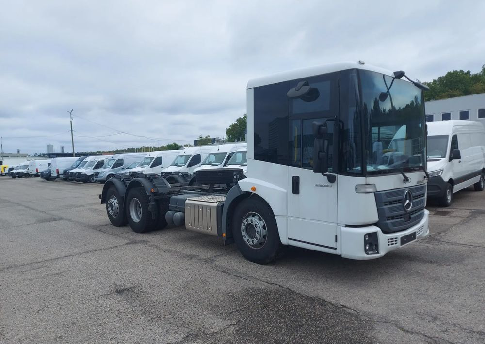 Mercedes-Benz Econic 2630 L ENA - Шаси кабина: снимка 3 Mercedes-Benz Econic 2630 L ENA - Шаси кабина: снимка 3
