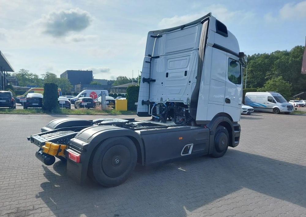 Mercedes-Benz Actros 1845 LS - Влекач: снимка 4 Mercedes-Benz Actros 1845 LS - Влекач: снимка 4