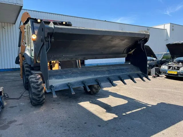 Багер-товарач Case 851EX-SS , 4x4 , Backhoe Loader , 4 in 1 Bucket: снимка 12