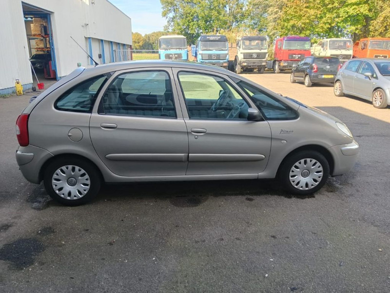 Citroën Xsara Picasso 1.8i - 16V , Airco - Лек автомобил: снимка 5 Citroën Xsara Picasso 1.8i - 16V , Airco - Лек автомобил: снимка 5