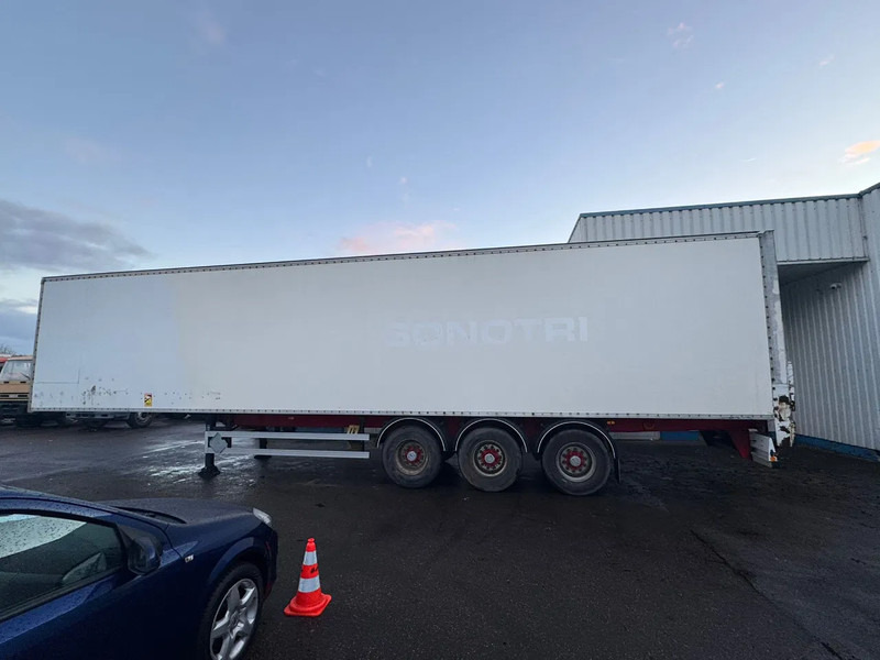 Fruehauf 3 Axle SMB , Box Trailer, Spring Suspension - Затворена каросерия полуремарке: снимка 2 Fruehauf 3 Axle SMB , Box Trailer, Spring Suspension - Затворена каросерия полуремарке: снимка 2
