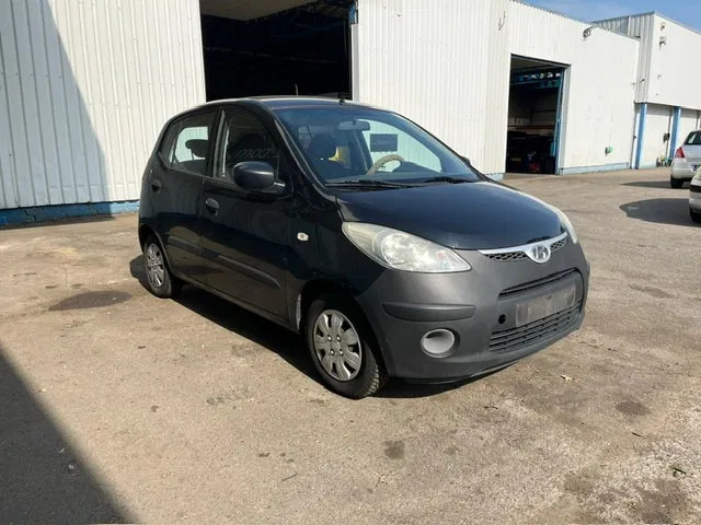 Hyundai i10 ,1.1 , 5 doors , Belgium Regestration - Хечбек: снимка 4 Hyundai i10 ,1.1 , 5 doors , Belgium Regestration - Хечбек: снимка 4