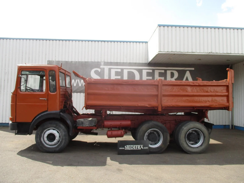Самосвал камион MAN 26.321 6x4 , 3 way tipper , ZF Manual , Spring suspension: снимка 9