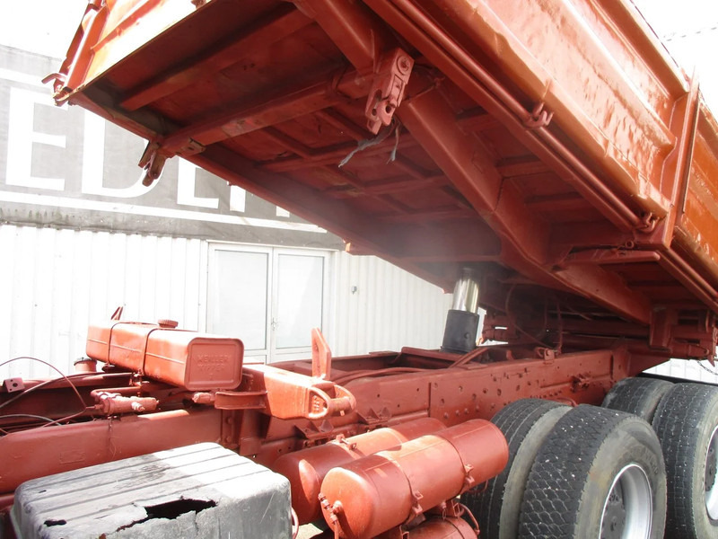 Самосвал камион MAN 26.321 6x4 , 3 way tipper , ZF Manual , Spring suspension: снимка 10
