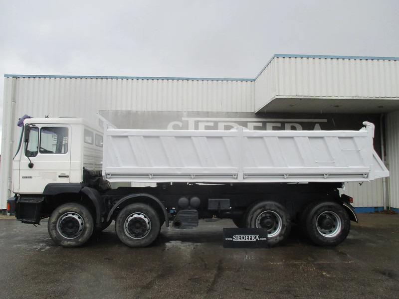 MAN 35-364 , Manual , 8x4 , 3 way tipper , Spring suspension - Самосвал камион: снимка 2 MAN 35-364 , Manual , 8x4 , 3 way tipper , Spring suspension - Самосвал камион: снимка 2