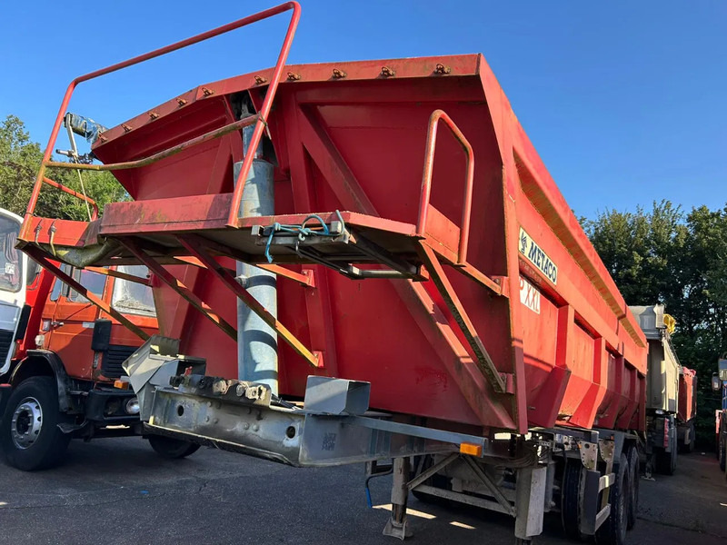 METACO 2 Axle Steel Tipper, 8 Tyres - Самосвал полуремарке: снимка 2 METACO 2 Axle Steel Tipper, 8 Tyres - Самосвал полуремарке: снимка 2