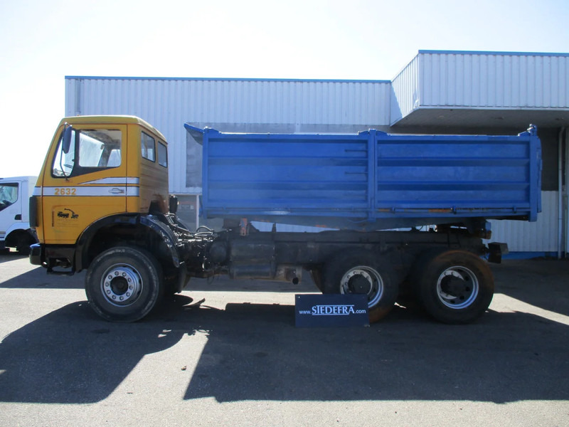 Mercedes-Benz 2632 , V10, 6x4, ZF Manual , 3 way tipper , Spring Suspension - Самосвал камион: снимка 2 Mercedes-Benz 2632 , V10, 6x4, ZF Manual , 3 way tipper , Spring Suspension - Самосвал камион: снимка 2
