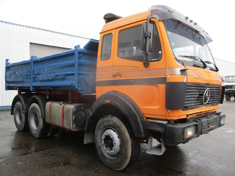 Mercedes-Benz 2635 , V8 Bi-Turbo , 6x4, ZF Manual , 3 way tipper , Spring suspension - Самосвал камион: снимка 4 Mercedes-Benz 2635 , V8 Bi-Turbo , 6x4, ZF Manual , 3 way tipper , Spring suspension - Самосвал камион: снимка 4