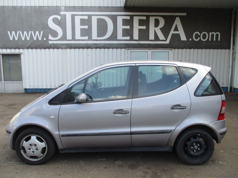 Mercedes-Benz A-Klasse A160 Elegance , Manual - Лек автомобил: снимка 2 Mercedes-Benz A-Klasse A160 Elegance , Manual - Лек автомобил: снимка 2