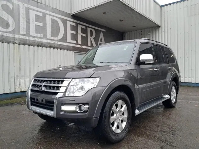 Mitsubishi Pajero GLS 3.5 - V6 , 4x4 , 7 Pers., Full Option - Лек автомобил: снимка 1 Mitsubishi Pajero GLS 3.5 - V6 , 4x4 , 7 Pers., Full Option - Лек автомобил: снимка 1