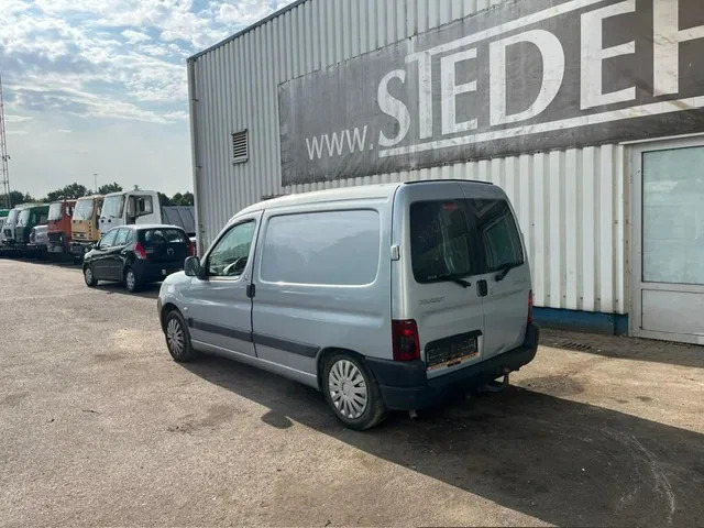 Peugeot Partner 1.9 D , Airco , Belgium Regestration - Малък ван: снимка 5 Peugeot Partner 1.9 D , Airco , Belgium Regestration - Малък ван: снимка 5