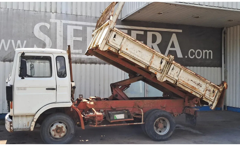 Renault Midliner S 130 , 6 Cylinder , 3 Way Tipper , Spring suspensiom - Самосвал камион: снимка 2 Renault Midliner S 130 , 6 Cylinder , 3 Way Tipper , Spring suspensiom - Самосвал камион: снимка 2