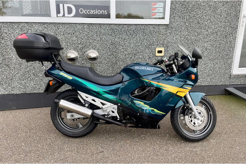 Suzuki GSX 600 F - Мотоциклет: снимка 1 Suzuki GSX 600 F - Мотоциклет: снимка 1