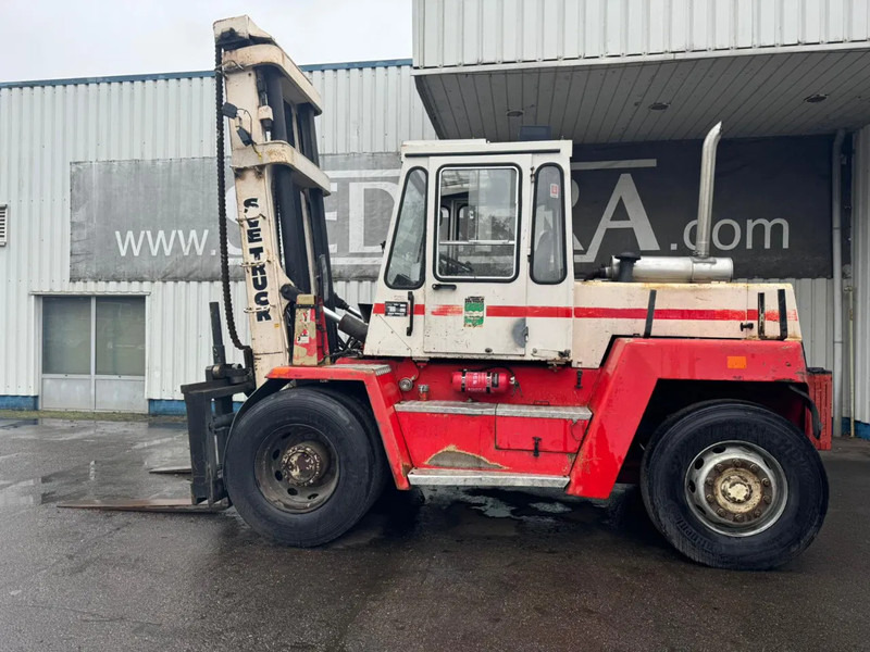 Svetruck 860-28 Pneumatic Tire Forklift - Дизелов мотокар: снимка 2 Svetruck 860-28 Pneumatic Tire Forklift - Дизелов мотокар: снимка 2