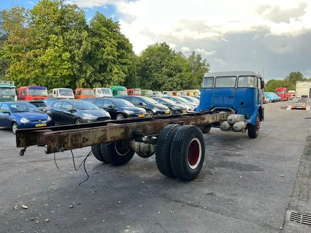 Volvo F 86 -49 S , Oldtimer for Restauration - Шаси кабина: снимка 3 Volvo F 86 -49 S , Oldtimer for Restauration - Шаси кабина: снимка 3