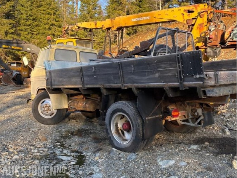 1967 Volvo F 83 tippbil reparasjonsobjekt - Самосвал камион: снимка 3 1967 Volvo F 83 tippbil reparasjonsobjekt - Самосвал камион: снимка 3