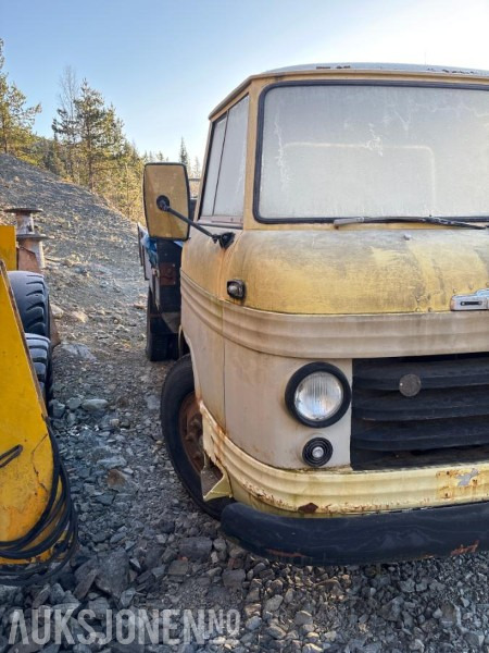 Самосвал камион 1967 Volvo F 83 tippbil reparasjonsobjekt: снимка 6 Самосвал камион 1967 Volvo F 83 tippbil reparasjonsobjekt: снимка 6