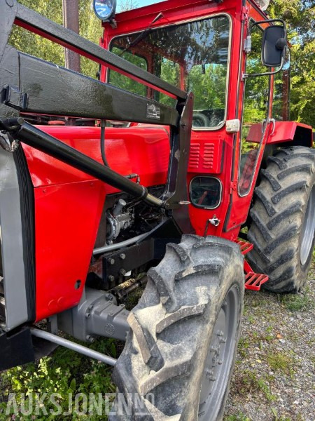 1981 Massey Ferguson 265 MVA FRI Igland pallegaffel SKUFFE Hydraulisk toppstag - Трактор: снимка 4 1981 Massey Ferguson 265 MVA FRI Igland pallegaffel SKUFFE Hydraulisk toppstag - Трактор: снимка 4