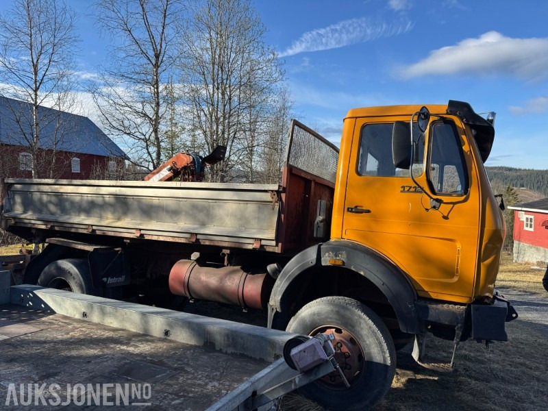 1981 Mercedes-Benz 1719 AK med tømmerkran - Самосвал камион: снимка 3 1981 Mercedes-Benz 1719 AK med tømmerkran - Самосвал камион: снимка 3