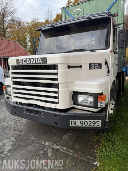 1983 Scania T82H4X2LI46 VETERAN. - Бордови камион: снимка 2 1983 Scania T82H4X2LI46 VETERAN. - Бордови камион: снимка 2
