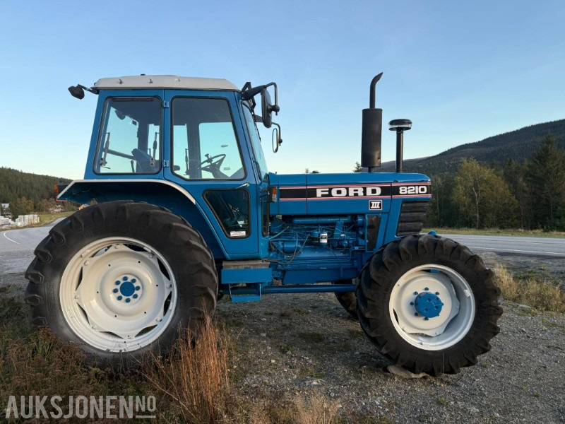 1984 Ford 8210 m/Turbo - mva fri traktor 5670 timer - Трактор: снимка 4 1984 Ford 8210 m/Turbo - mva fri traktor 5670 timer - Трактор: снимка 4