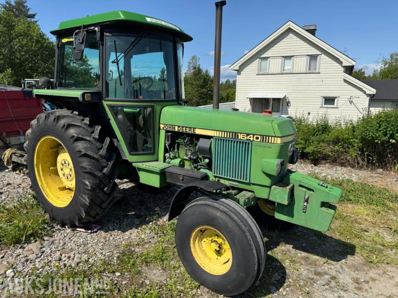 1984 John Deere 1640 SYNCHRON 2WD traktor - Трактор: снимка 3 1984 John Deere 1640 SYNCHRON 2WD traktor - Трактор: снимка 3