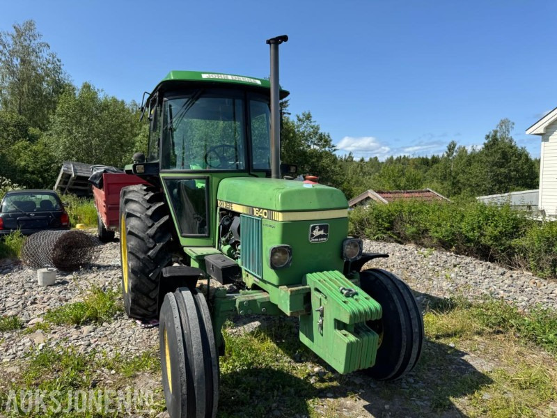 1984 John Deere 1640 SYNCHRON 2WD traktor - Трактор: снимка 2 1984 John Deere 1640 SYNCHRON 2WD traktor - Трактор: снимка 2