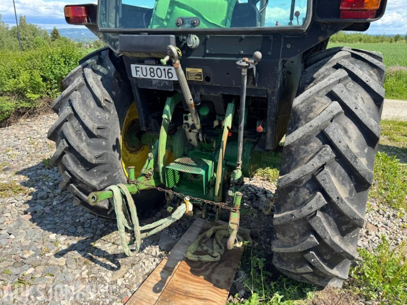 1984 John Deere 1640 SYNCHRON 2WD traktor - Трактор: снимка 5 1984 John Deere 1640 SYNCHRON 2WD traktor - Трактор: снимка 5
