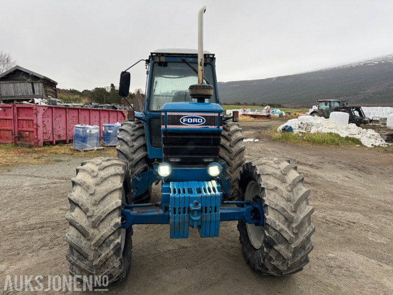 1985 Ford 8210 FWD traktor - Трактор: снимка 3 1985 Ford 8210 FWD traktor - Трактор: снимка 3