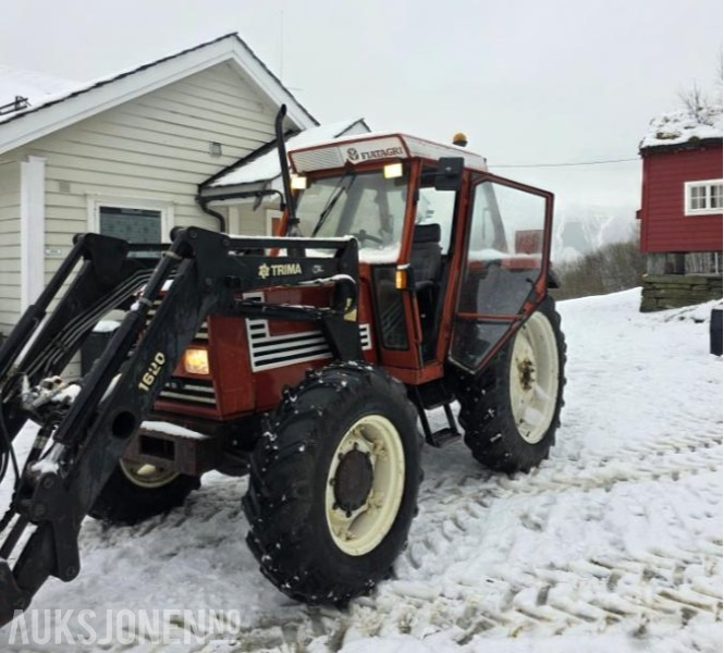 1986 Fiat 80-90 MVA FRI TRAKTOR MED FRONSKUFFE OG TRIMA FRONTLASTER - Трактор: снимка 1 1986 Fiat 80-90 MVA FRI TRAKTOR MED FRONSKUFFE OG TRIMA FRONTLASTER - Трактор: снимка 1