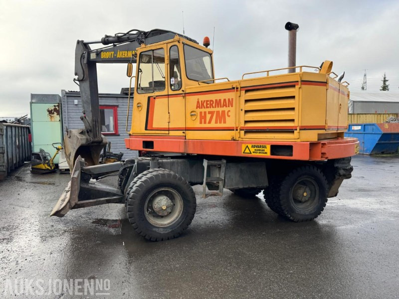 1988 Åkerman H7Mc hjulgraver med skuffe - Багер: снимка 2 1988 Åkerman H7Mc hjulgraver med skuffe - Багер: снимка 2