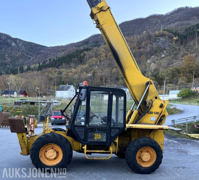 1992 JCB 530-120 Teleskoplaster - Pallegaffel - Brøyteskjær - Timer: 8246 - Телескопичен товарач: снимка 2 1992 JCB 530-120 Teleskoplaster - Pallegaffel - Brøyteskjær - Timer: 8246 - Телескопичен товарач: снимка 2