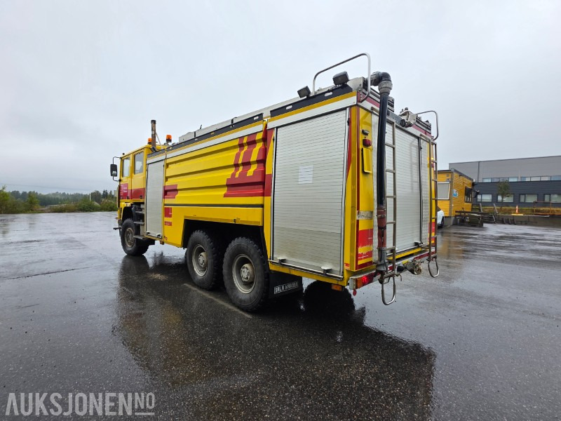 1992 Volvo F12 Brannbil - Firehjulstrekk - EURO2T - 3 akslet - 111031km - Пожарна кола: снимка 4 1992 Volvo F12 Brannbil - Firehjulstrekk - EURO2T - 3 akslet - 111031km - Пожарна кола: снимка 4