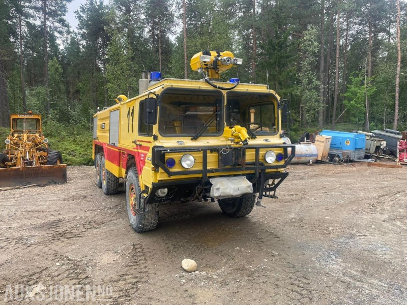 1993 MAN 24460 Brannbil 6x6 - Пожарна кола: снимка 3 1993 MAN 24460 Brannbil 6x6 - Пожарна кола: снимка 3
