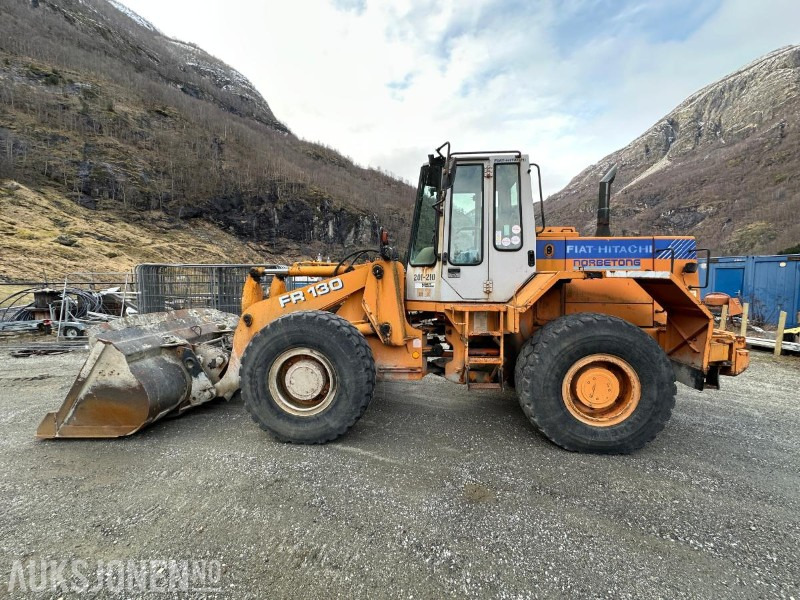 1995 Fiat-Hitachi FR130 Hjullaster, 10418 timer - Колесен товарач: снимка 2 1995 Fiat-Hitachi FR130 Hjullaster, 10418 timer - Колесен товарач: снимка 2