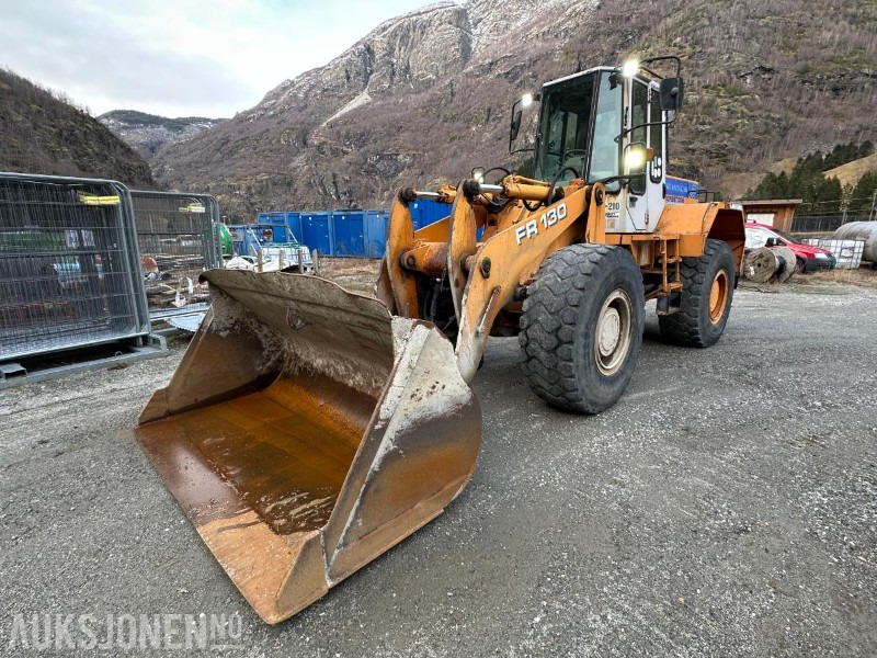 1995 Fiat-Hitachi FR130 Hjullaster, 10418 timer - Колесен товарач: снимка 1 1995 Fiat-Hitachi FR130 Hjullaster, 10418 timer - Колесен товарач: снимка 1